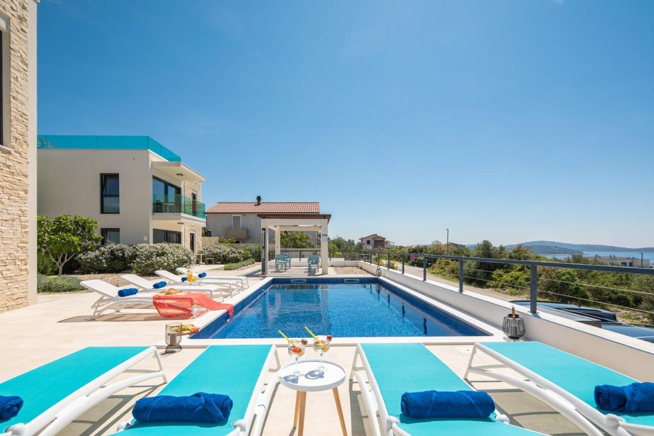 Sun Resort Apartments Zečevo Extérieur photo