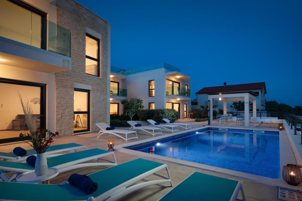 Sun Resort Apartments Zečevo Extérieur photo