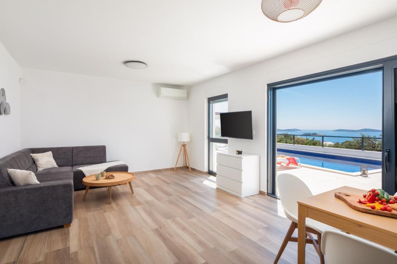 Sun Resort Apartments Zečevo Extérieur photo